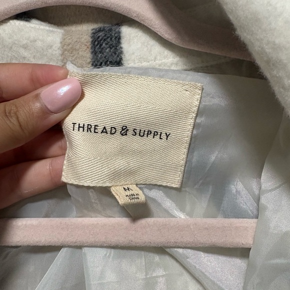 Thread & Supply Cozy Cream and Gray Shacket - Picture 2 of 2